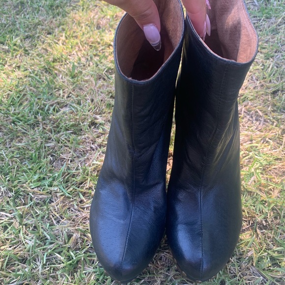 Platform leather with wood shoes - Picture 2 of 11